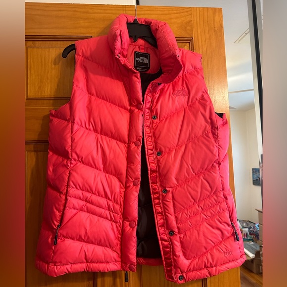 The North Face Jackets & Blazers - EUC North Face Puffer Vest
